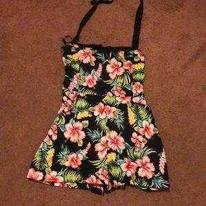 Hawaiian romper